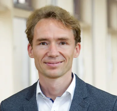 Porträtfoto Univ.-Prof. Dr. med. David Martin, Institutsleiter IfIM